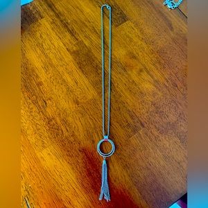 ✨5/$25✨26” silver necklace with 2 rings